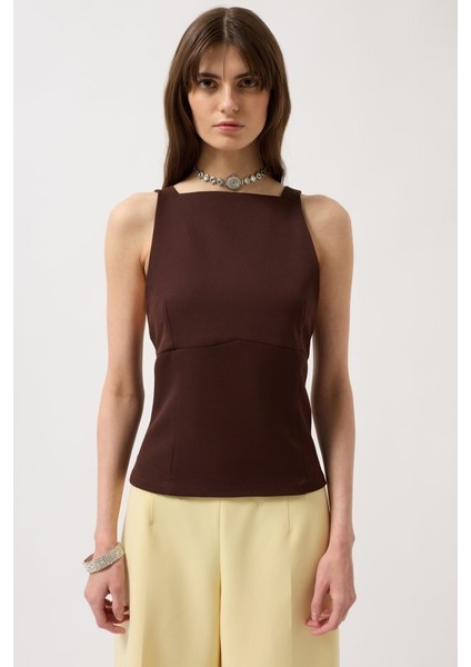 Sırt Kurdele Detay Bluz