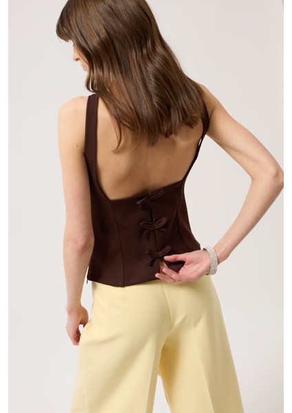 Sırt Kurdele Detay Bluz fırsatları