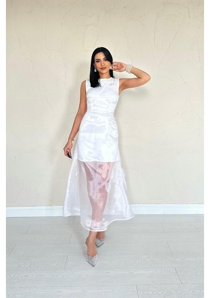 Beyaz Organze Detaylı Atlas Elbise