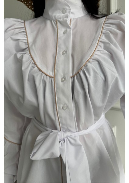 ÖNDEN DÜĞMELİ POPLİN KLOŞ ELBİSE BAĞLAMA KEMER DETAYLI - Beyaz fırsatları