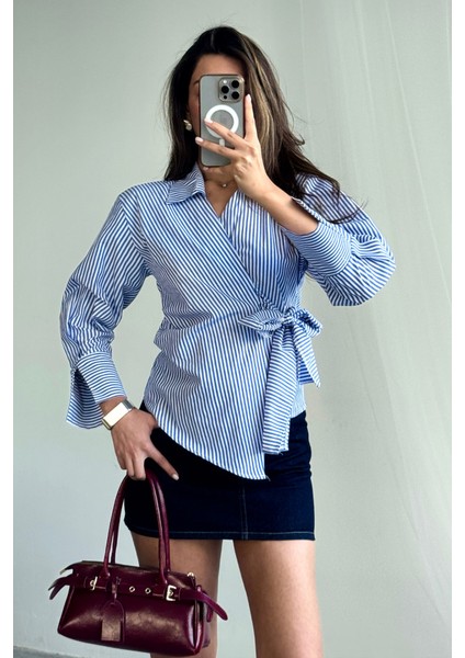 Çizgili Poplin Kruvaze Bağlamalı Gömlek - Mavi fırsatları