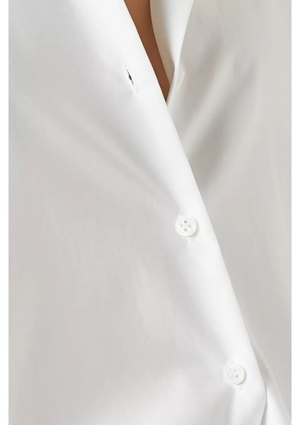 Relaxed Fit Pamuklu Kadın Gömlek, Düşük Omuz, Düğmeli ve Zamansız Stil fırsatları