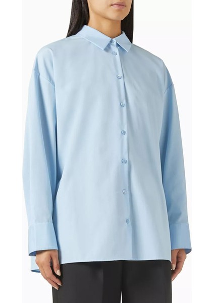 Relaxed Fit Pamuklu Kadın Gömlek, Düşük Omuz, Düğmeli ve Zamansız Stil