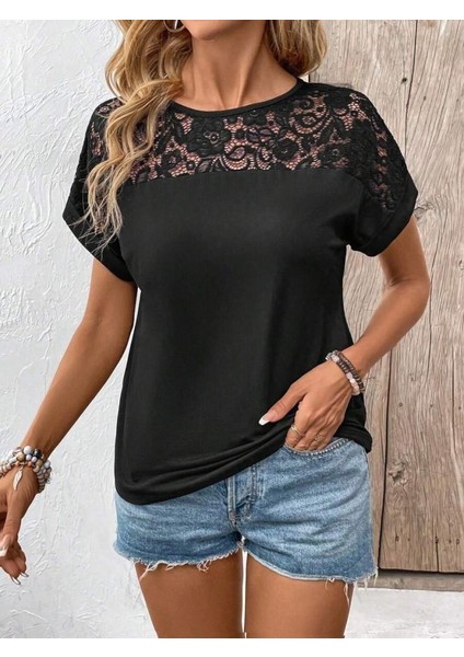 Kadın Kısa Kollu Bisiklet Yaka Dantel Detaylı Viskon Bluz fırsatları