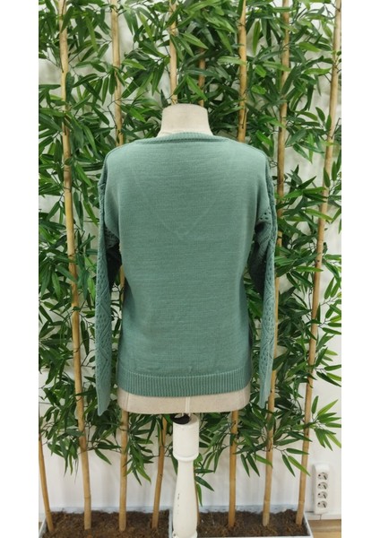 Kadın Uzun Kollu V Yaka Kol Delikli Baklava Desen Detaylı Triko Kazak indirimleri