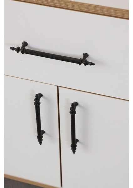 Kahve Köşesi, Blesk Taçlı Kahve Köşesi