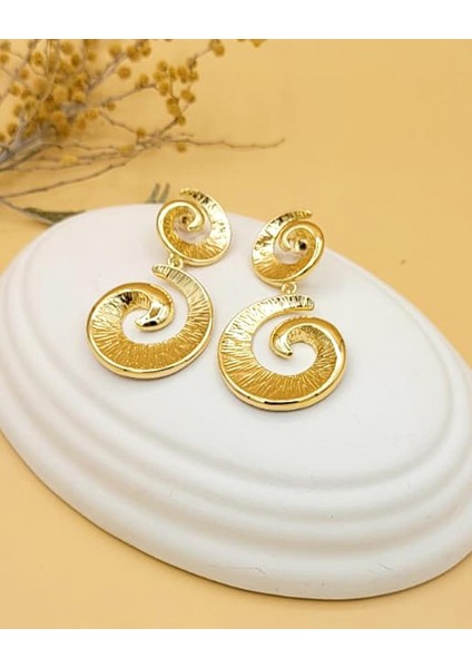 Selene Spiral Gold Küpe fırsatları