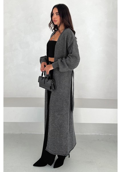 Kadın Uzun Açık Trençkot – Astarsız, Modern & Şehirli Stil