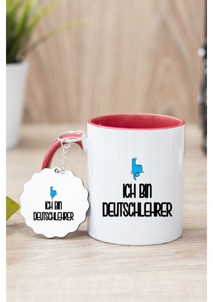 Kırmızı Erkek Almanca Öğretmeni Temalı Kupa Bardak ve Anahtarlık Seti