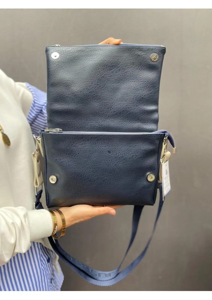 Kadın Yumuşak Deri Ayarlanabilir Askılı Şık Omuz Çantası fiyatları