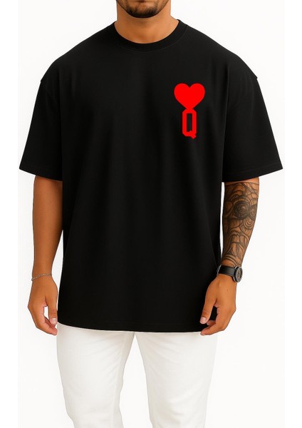Oversize Kalp ve Q Harfi Cep Tasarımlı Unisex T-Shirt
