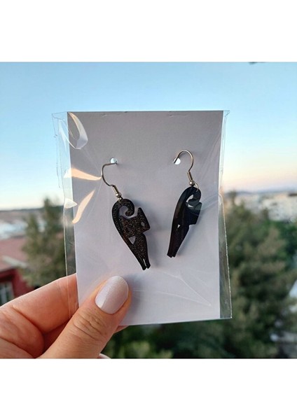 Kedi Temalı Ikili Küpe Seti – Sevimli Zıplayan Kedi Figürlü Kadın Küpe modelleri