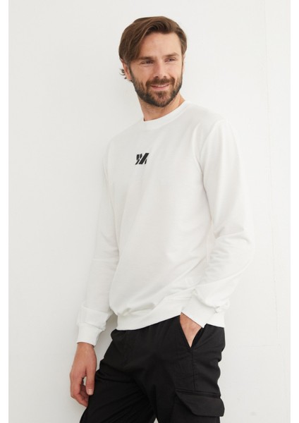 Kabartma Baskılı Bisiklet Yaka Sweatshirt