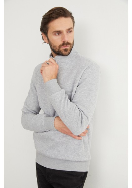 3 Iplik Basic Dik Yaka Yarım Fermuarlı Sweatshirt fırsatları
