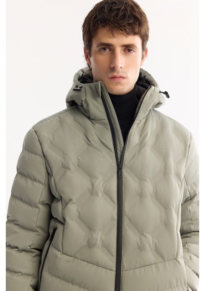 Erkek Nil Yeşili Kapüşonlu Su İtici Rüzgar Geçirmez -5°C Dayanıklı Şişme Mont A52Y6075 fiyatları