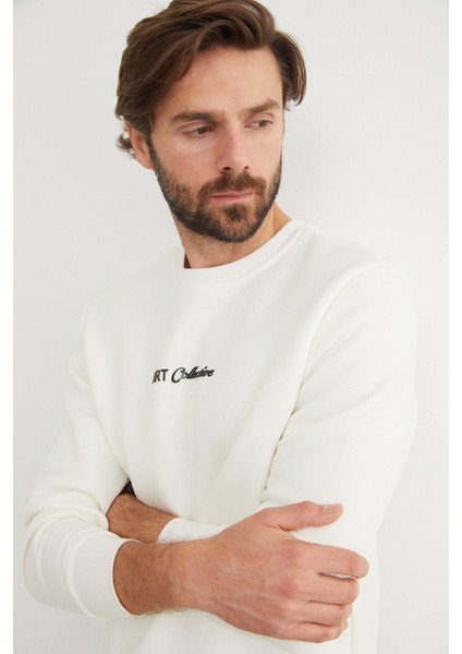 3 Iplik Art Collective Kabartma Baskılı Sweatshirt