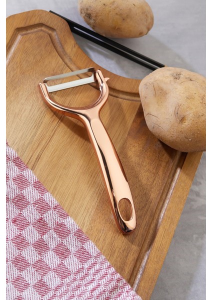Rose Gold Metal Titanyum Kaplama Sebze Meyve Soyma Aleti, Şık ve Dayanıklı Tasarım