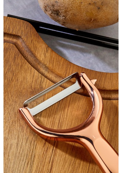 Rose Gold Metal Titanyum Kaplama Sebze Meyve Soyma Aleti, Şık ve Dayanıklı Tasarım modelleri