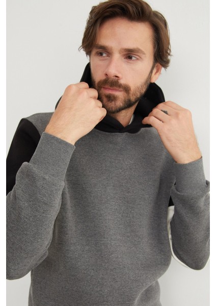 3 Iplik Kolu Renk Bloklu Kapüşonlu Sweatshirt indirimleri