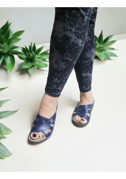 Topuk Dikeni Takviyeli Silikonlu Rahat Ev ve Dışarı Terliği modelleri