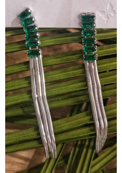 Lüks Yeşil Taş Figürlü Gösterişli Küpe