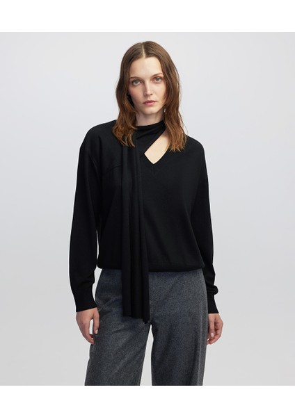 Atkılı V Yaka Triko IW6250050079001