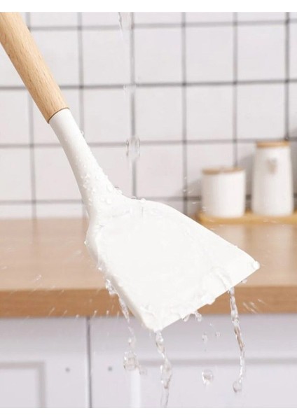 Krem Rengi Bambu Saplı Silikon Spatula, Kullanışlı ve Şık Mutfak Gereci