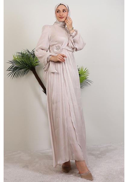 Beli Gül Detay Abiye Bej modelleri