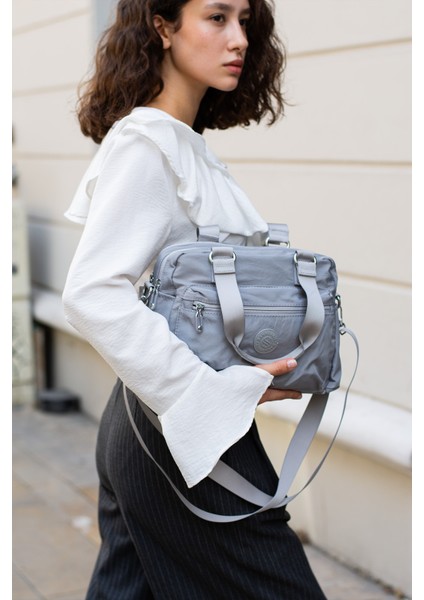 Kadın Paraşüt Kumaş 4 Bölmeli Çapraz Askılı El ve Omuz Çantası modelleri