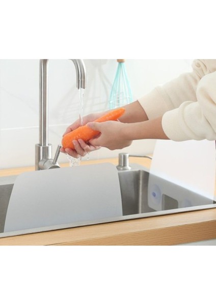 Çok Renkli Lavabo ve Ocak Sıçrama Koruyucu Vantuzlu Kalkan fiyatları