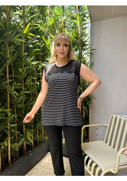 Kadın Büyük Beden Kolsuz Dantel Detay Likralı Viskon Bluz fiyatları