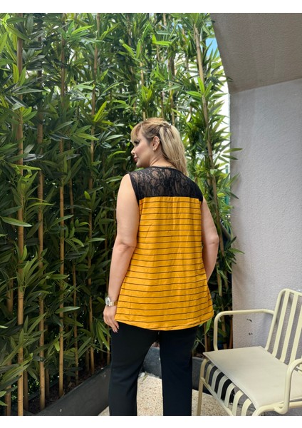 Kadın Büyük Beden Kolsuz Dantel Detay Likralı Viskon Bluz indirimleri