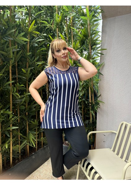 Kadın Büyük Beden Kolsuz Dantel Detay Likralı Viskon Bluz indirimleri