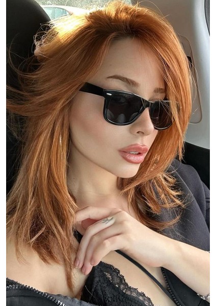 Parlak Siyah Wayfarer Model Kadın Güneş Gözlüğü