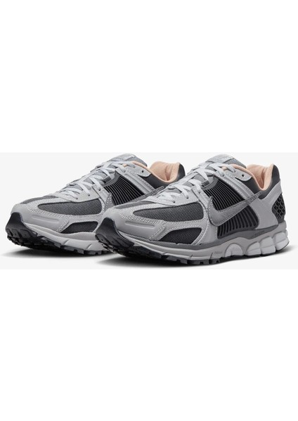 Zoom Vomero 5 HV5982-001 modelleri