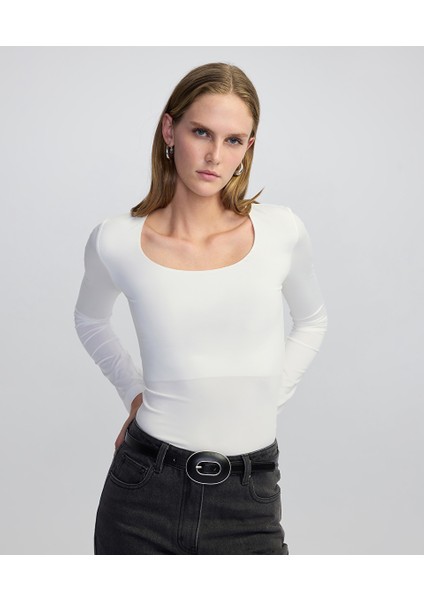 Kare Yaka Tişört IW6250070020002