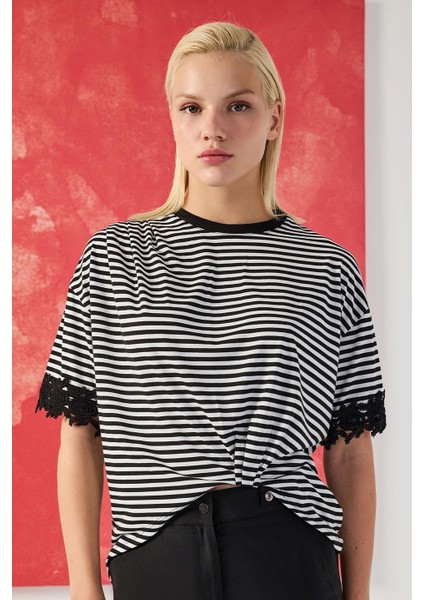 US252025 Unıque Tshırt