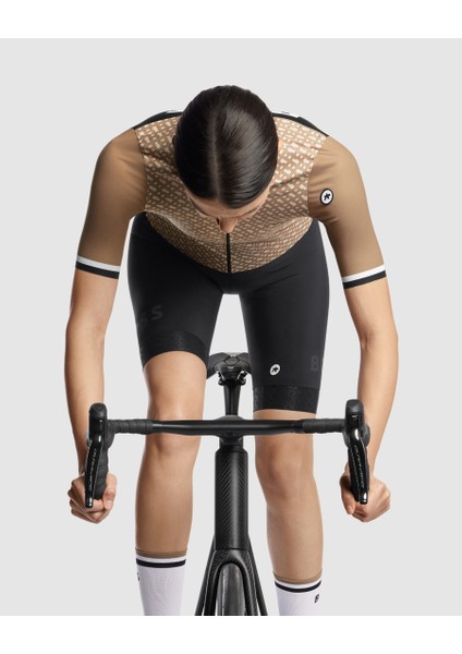 Uma Gt Forma S11 Monogram Boss x Assos modelleri