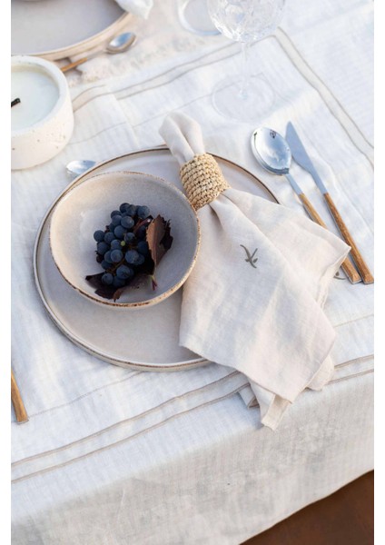 April Kumaş Servis Sunum Peçetesi 45X45 fiyatları