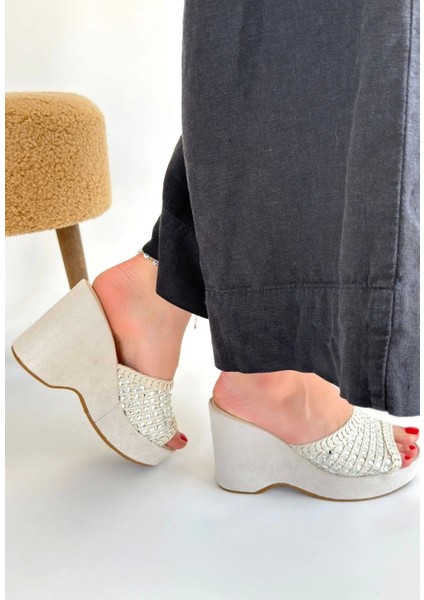 Moka Bej Triko Dolgu Topuk Terlik modelleri