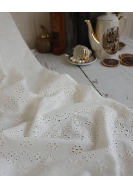 %100 Pamuklu Fisto Kumaş Kırık Beyaz Renkte fırsatları