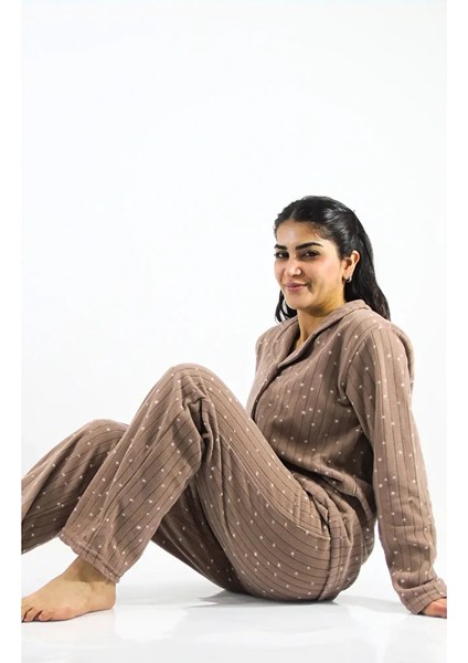 Önden Düğmeli Polar Pijama Takımı fırsatları