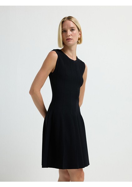Kolsuz Triko Elbise Siyah 12445593000 fırsatları