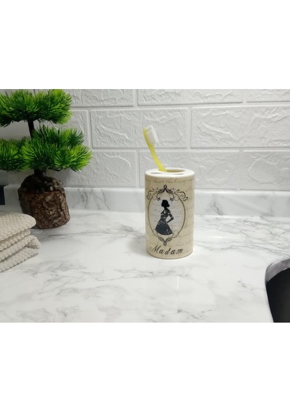 2 Adet Seramik Diş Fırçalık Madam Desenli 7X7X11CM Banyo Seti indirimleri