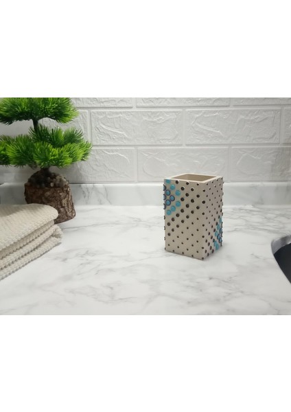 2 Adet Diş Fırçalık ve Macunluk Puanlı Poliresin 6X6X10CM 200ML Banyo Seti fırsatları
