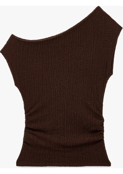 Bürümcük Kumaş Drape Detaylı Asimetrik Kayık Yaka Kolsuz Bluz fiyatları