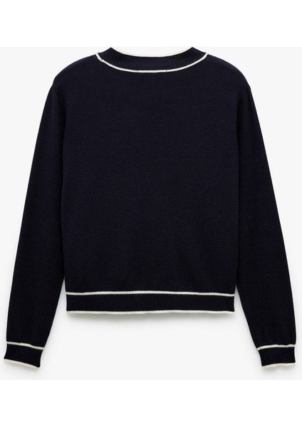 Uzun Kollu Cepli V Yaka Çizgili Triko Hırka fırsatları