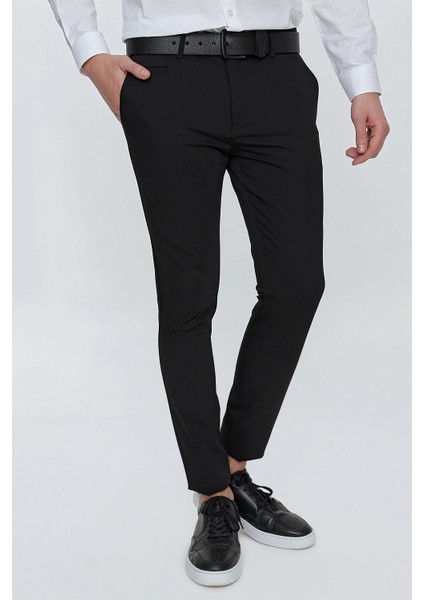 P 1077 Slim Fit Siyah Spor Pantolon fırsatları