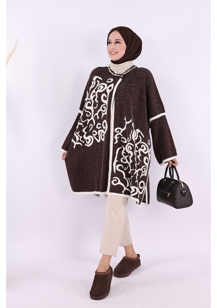 12610 Desenli Sakal ve Düğmeli Panço Kahverengi