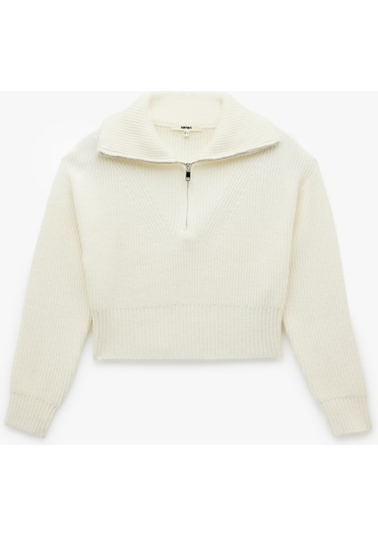 Uzun Kollu Dik Yaka Yarım Fermuarlı Triko Kazak modelleri